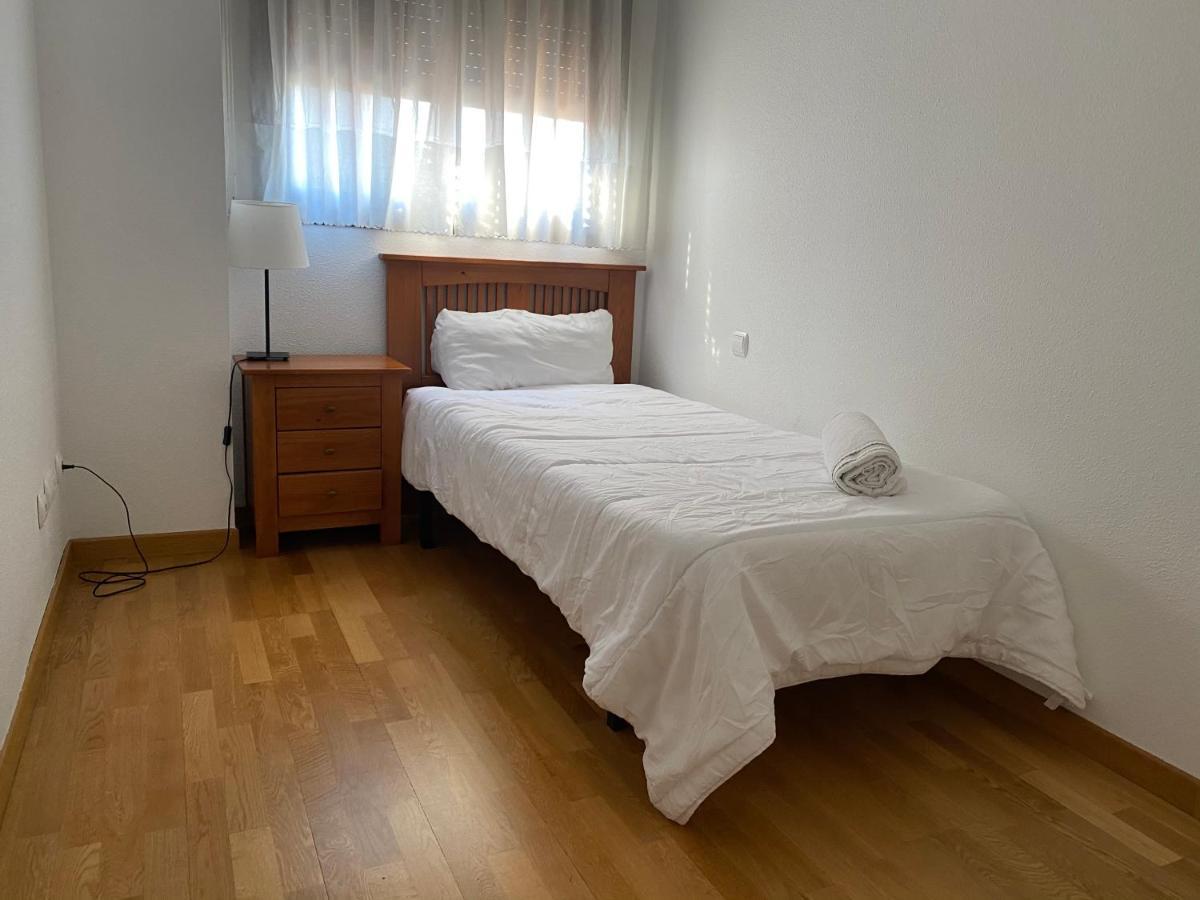 Apartment Madrid Barajas Eksteriør bilde