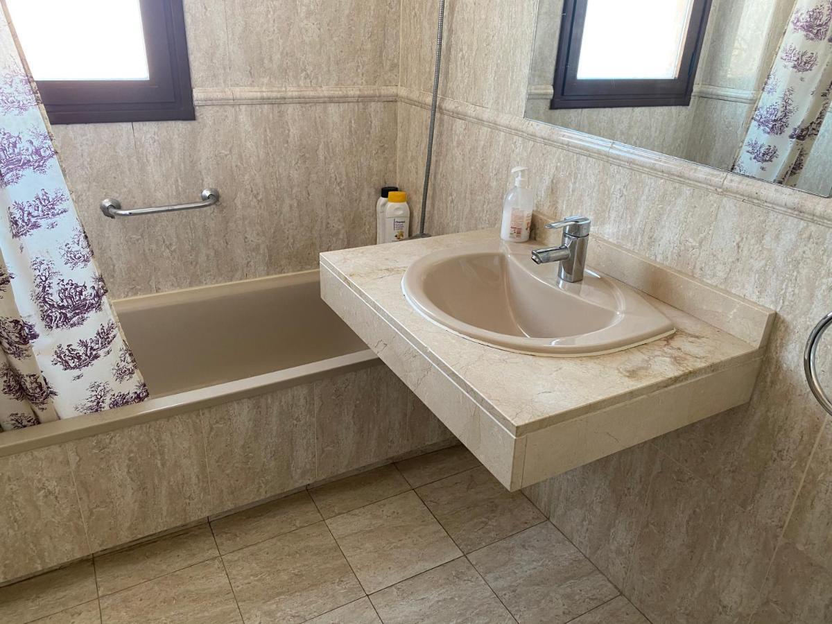 Apartment Madrid Barajas Eksteriør bilde